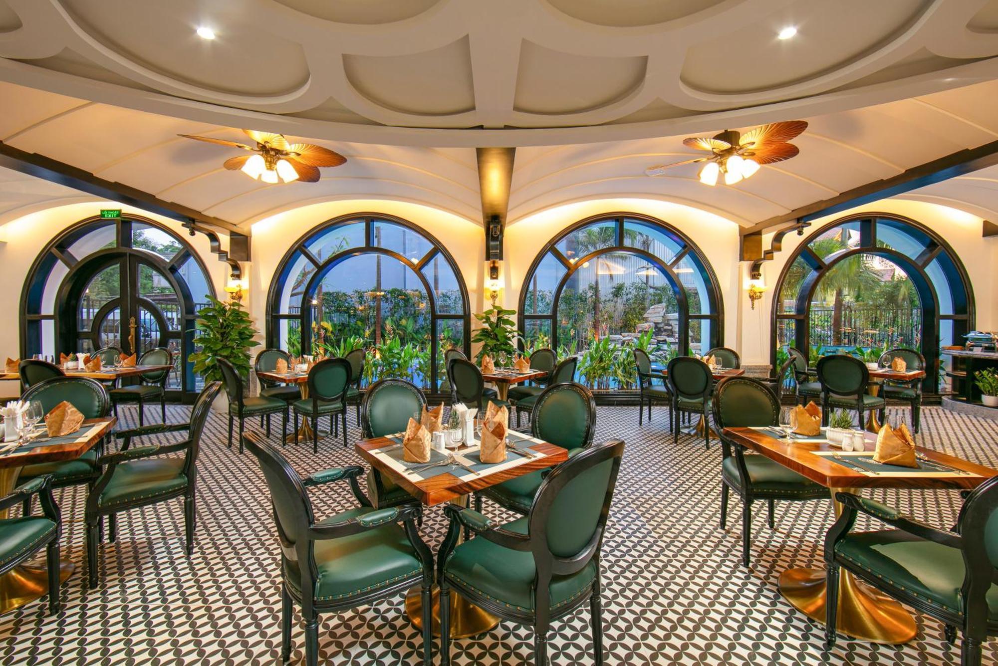 Grand Sunrise Palace Hoi An- A Luxury Indochine & Отель 5*